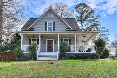 Located in the heart of downtown Lincolnton, this beautifully - photo 1