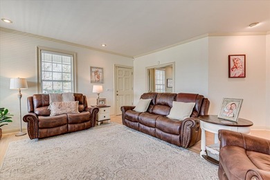 Located in the heart of downtown Lincolnton, this beautifully - photo 10