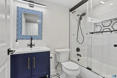 Discover resort-style living at the desirable Rowayton Woods - photo 13