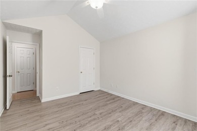 Discover an exceptional, fully updated, true ranch residence - photo 32