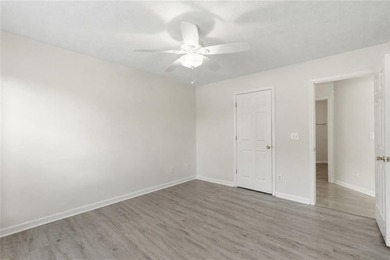 Discover an exceptional, fully updated, true ranch residence - photo 35