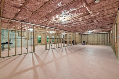 Discover an exceptional, fully updated, true ranch residence - photo 38