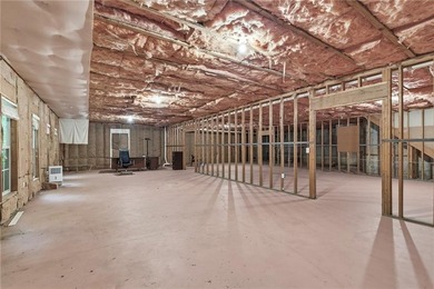 Discover an exceptional, fully updated, true ranch residence - photo 39