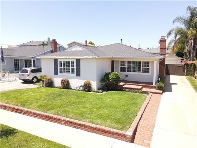 Welcome to this move in spacious, wonderfully located family - photo 2