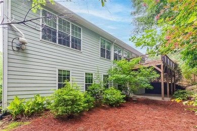 Discover an exceptional, fully updated, true ranch residence - photo 46