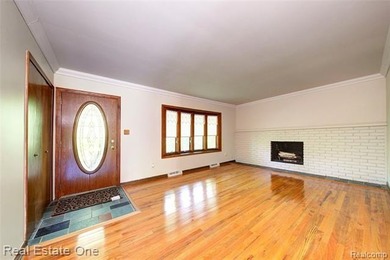 Welcome to 3125 Commerce Rd., in Milford Township! This - photo 5