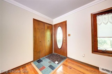 Welcome to 3125 Commerce Rd., in Milford Township! This - photo 8
