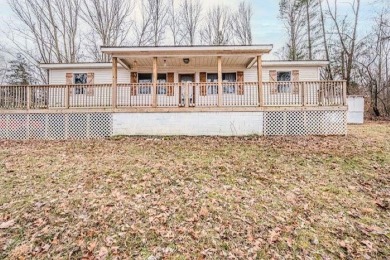 (private lake, pond, creek) Home For Sale in Bowling Green Kentucky