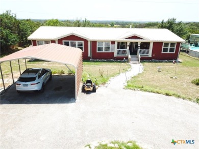 Stunning country paradise, close to the city of Copperas Cove