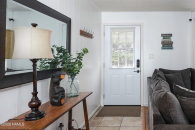 This beautifully updated 3 bedroom 2 bath cabin offers - photo 25
