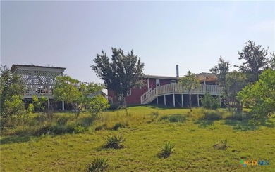 Stunning country paradise, close to the city of Copperas Cove