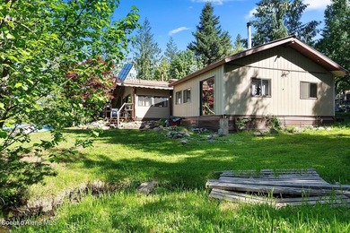 Tucked into the hillside just 26 minutes from Sandpoint, this - photo 29