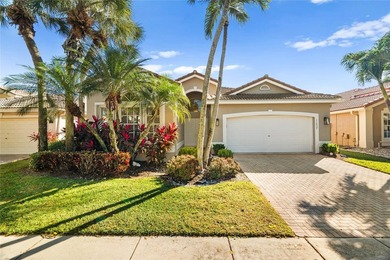 (private lake, pond, coastal) Home For Sale in Boynton Beach Florida