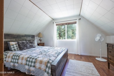 This beautifully updated 3 bedroom 2 bath cabin offers - photo 36