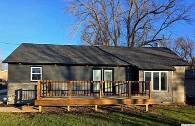 Clear Lake Home For Sale in Ventura Iowa