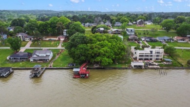 Lake Livingston home with 185ft of waterfront! - Lake Home For Sale in Coldspring, Texas