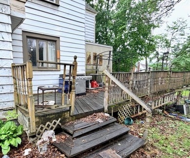 Opportunity knocks at 249 Freeport Road in New Kensington! This - photo 4