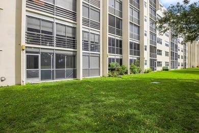 WELCOME TO THIS CONVENIENT GOLF FRONT CONDO! LIFE IS A BIT - photo 27
