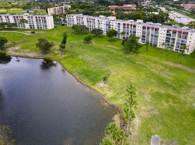 WELCOME TO THIS CONVENIENT GOLF FRONT CONDO! LIFE IS A BIT - photo 32