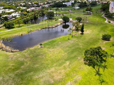 WELCOME TO THIS CONVENIENT GOLF FRONT CONDO! LIFE IS A BIT - photo 33