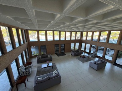 Welcome to beautiful Boca Raton! This move-in ready unit is a - photo 10