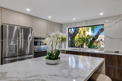 Introducing Villa Shores, a recently fully renovated & - photo 13
