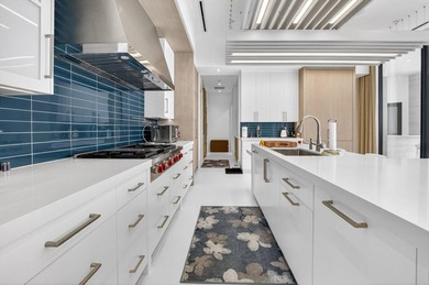Striking contemporary waterfront estate, perfectly positioned to - photo 13