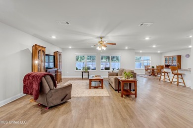 Welcome to 10440 Willow Leaf Drive, a beautifully maintained - photo 14