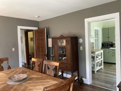29 Prescott Street offers 975 square feet of well-maintained - photo 15