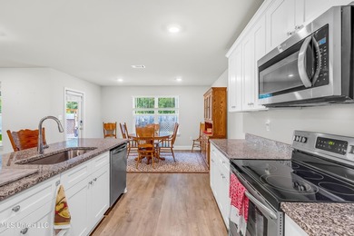Welcome to 10440 Willow Leaf Drive, a beautifully maintained - photo 16