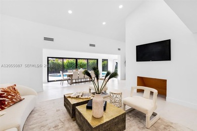 Introducing Villa Shores, a recently fully renovated & - photo 18