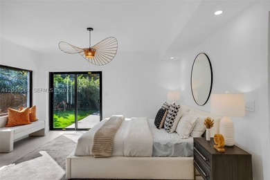 Introducing Villa Shores, a recently fully renovated & - photo 26