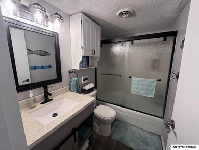 Welcome to your private escape in Clear Lake! This desirable - photo 8