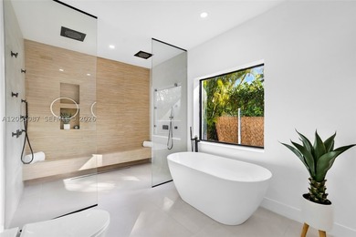 Introducing Villa Shores, a recently fully renovated & - photo 32