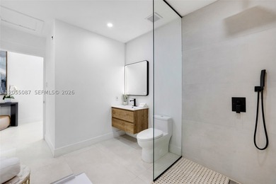Introducing Villa Shores, a recently fully renovated & - photo 39