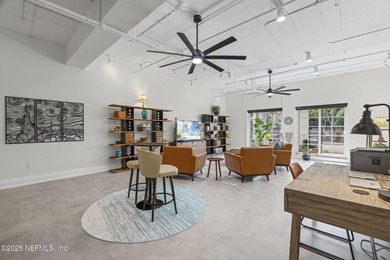Step into your sun-drenched sanctuary overlooking Memorial Park - photo 3