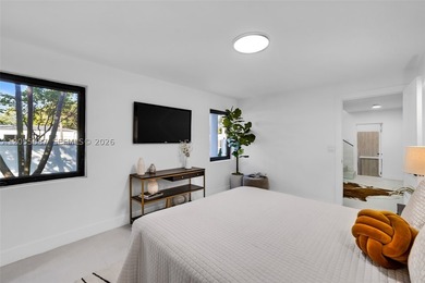 Introducing Villa Shores, a recently fully renovated & - photo 47