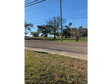 TWO BLOCKS FROM THE BEACH. Nice buildable lot. Great location - photo 1