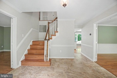 Move-In Ready 5BR, 3.5BA Brick-Front Colonial on a private - photo 4