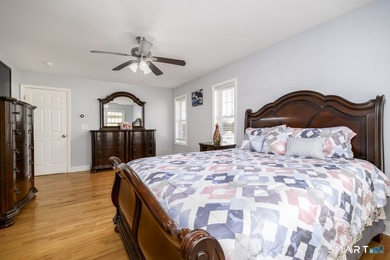 Welcome to this rare 3 bedroom, 3.5 bath townhouse! Located in a - photo 13