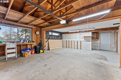 Stunning ocean and mountain views from this desirable home on - photo 19