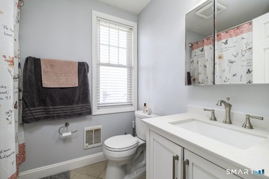 Welcome to this rare 3 bedroom, 3.5 bath townhouse! Located in a - photo 20