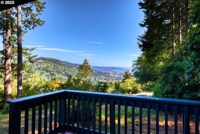 Stunning ocean and mountain views from this desirable home on - photo 24