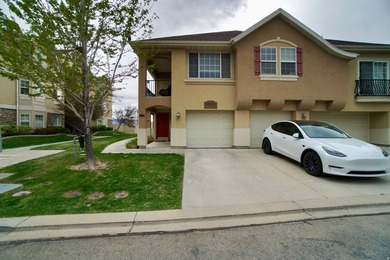 Welcome to this well appointed condo in the heart of Lehi, right - photo 4