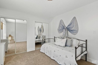 Located in desirable Stockdale Estates, this fully reimagined - photo 49