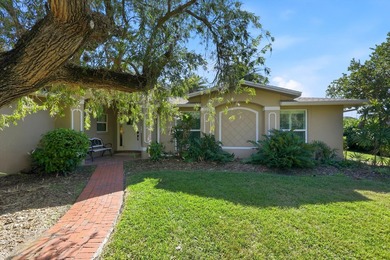 A 0.4 Acre Oversized Private Deep-Water Sanctuary Experience - photo 5