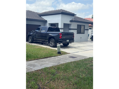 Beautiful home in desirable Kendall! Located a oriented - photo 3