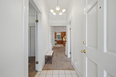 Charming Victorian-era residence located just minutes from - photo 4