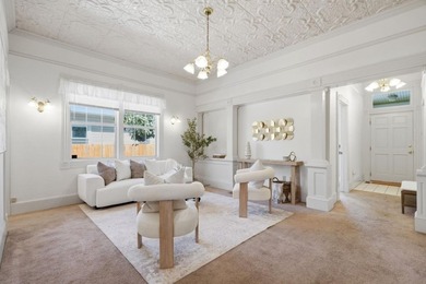Charming Victorian-era residence located just minutes from - photo 6
