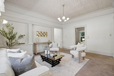 Charming Victorian-era residence located just minutes from - photo 7